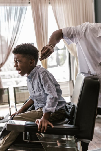 Read more about the article 5 Tips That’ll Help You With Your Toddler’s Haircut
